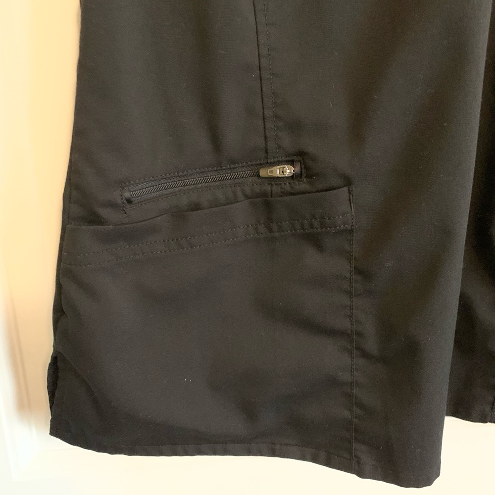 Healing Hands Purple Label Black Scrub Top Large